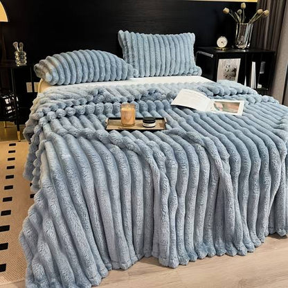 Coperta Morbida in Flanella e Pelliccia Sintetica – Calda e Accogliente per Divano, Sonno e Campeggio